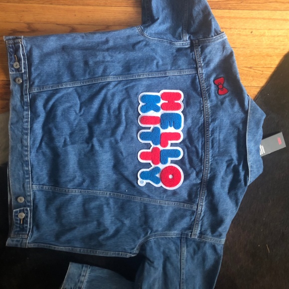 Levi's® X Hello Kitty Dad Trucker Jacket - Picture 5 of 8